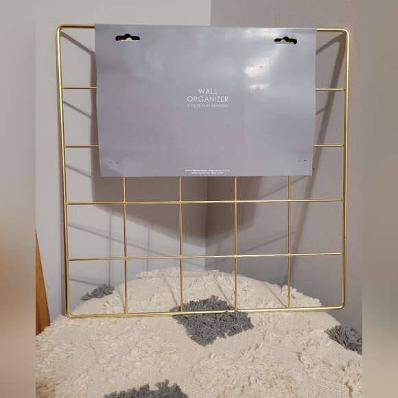 NWT Wall Organizer Gold like detail ✨️ - Picture 3 of 6